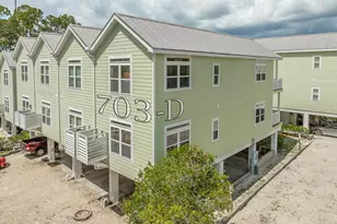 703 SE 3rd St, Carrabelle, FL 32322 - Photo 1