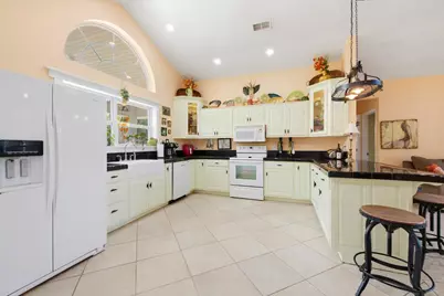 548 E Pine Ave, Saint George Island, FL 32328 - Photo 5