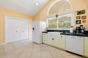 548 E Pine Ave, Saint George Island, FL 32328 - Photo 7