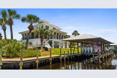 110 N 39th St, Mexico Beach, FL 32456 - Photo 3