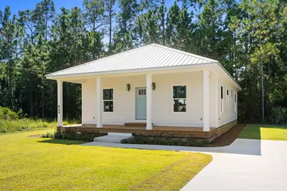 624 Knowles Ave, Port Saint Joe, FL 32456 - Photo 1