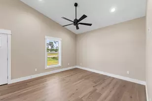 624 Knowles Ave, Port Saint Joe, FL 32456 - Photo 15