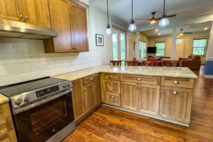 132 Putnal St, Carrabelle, FL 32322 - Photo 13