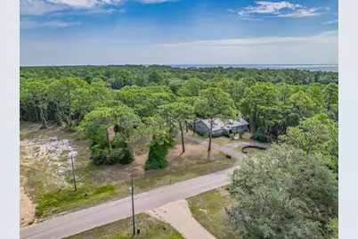 127 Putnal St, Carrabelle, FL 32322 - Photo 11