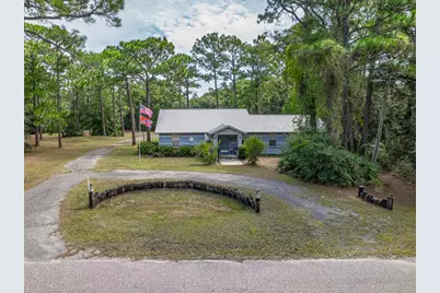 127 Putnal St, Carrabelle, FL 32322 - Photo 3