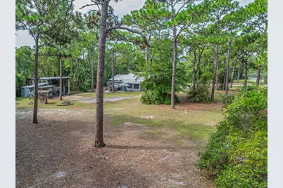 127 Putnal St, Carrabelle, FL 32322 - Photo 13