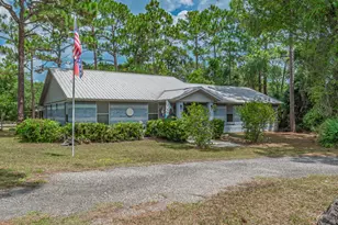 127 Putnal St, Carrabelle, FL 32322 - Photo 1