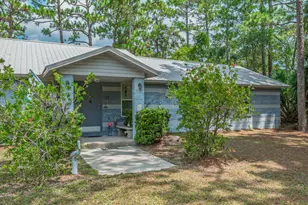 127 Putnal St, Carrabelle, FL 32322 - Photo 5
