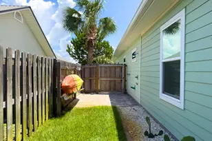201 Narvaez St, Port Saint Joe, FL 32456 - Photo 43