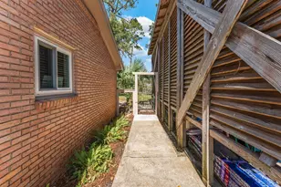 109 Sunset Cir, Port Saint Joe, FL 32456 - Photo 23
