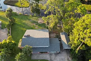 109 Sunset Cir, Port Saint Joe, FL 32456 - Photo 3