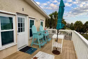 633 E Gorrie Dr, Saint George Island, FL 32328 - Photo 7