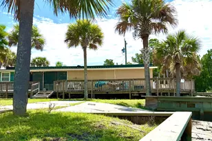 525 W Bay Shore Dr, Saint George Island, FL 32328 - Photo 9