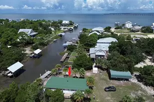 525 W Bay Shore Dr, Saint George Island, FL 32328 - Photo 1