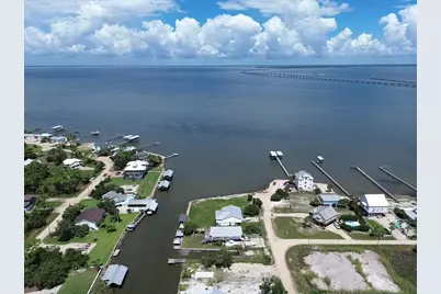 525 W Bay Shore Dr, Saint George Island, FL 32328 - Photo 5