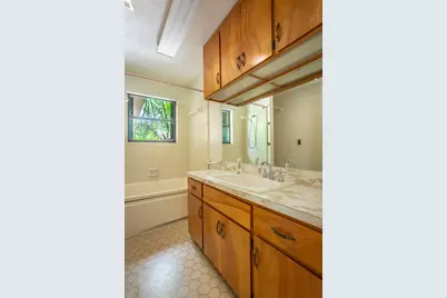 112 Hinton St, Carrabelle, FL 32323 - Photo 23