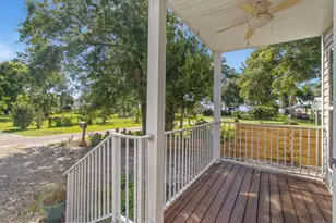 40 Myrtle Ave, Apalachicola, FL 32320 - Photo 3