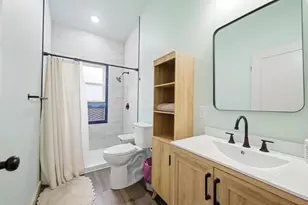 608 W 10th St, Carrabelle, FL 32322 - Photo 13