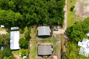 608 W 10th St, Carrabelle, FL 32322 - Photo 31