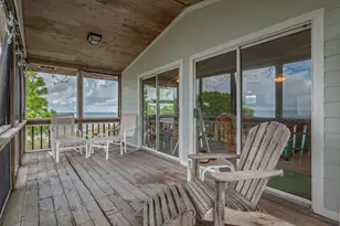669 Bay Dr, Carrabelle, FL 32322 - Photo 35