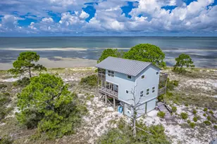 669 Bay Dr, Carrabelle, FL 32322 - Photo 43