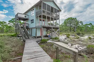 669 Bay Dr, Carrabelle, FL 32322 - Photo 1