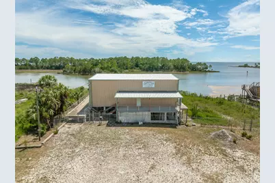 516 Hwy 98 W, Apalachicola, FL 32320 - Photo 1