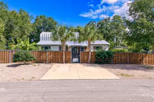 702 Ave C, Carrabelle, FL 32322 - Photo 55