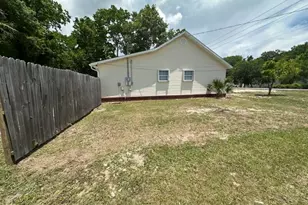 222 24th Ave, Apalachicola, FL 32320 - Photo 3