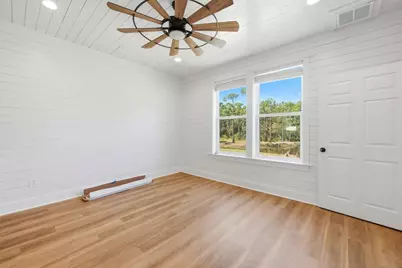 689 Longwood Ct, Eastpoint, FL 32328 - Photo 19