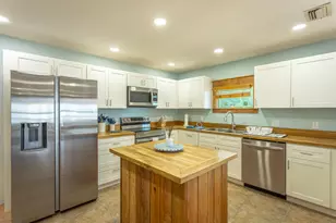 607 Hwy 98, Eastpoint, FL 32328 - Photo 17