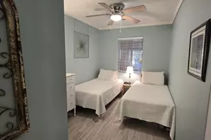 514 E Pine St, Lanark Village, FL 32323 - Photo 15