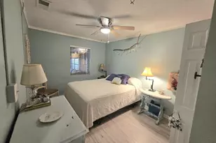 514 E Pine St, Lanark Village, FL 32323 - Photo 13