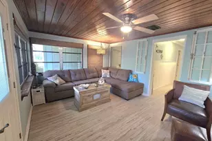 514 E Pine St, Lanark Village, FL 32323 - Photo 9