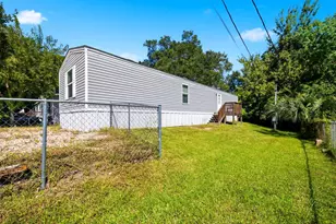 269 24th Ave, Apalachicola, FL 32320 - Photo 1
