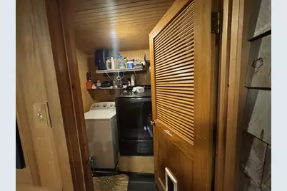 143 4th St, Apalachicola, FL 32320 - Photo 25