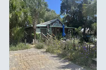 143 4th St, Apalachicola, FL 32320 - Photo 31