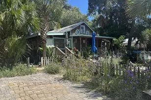 143 4th St, Apalachicola, FL 32320 - Photo 31