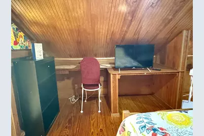 143 4th St, Apalachicola, FL 32320 - Photo 27