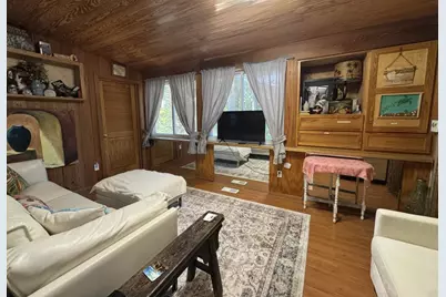 143 4th St, Apalachicola, FL 32320 - Photo 9