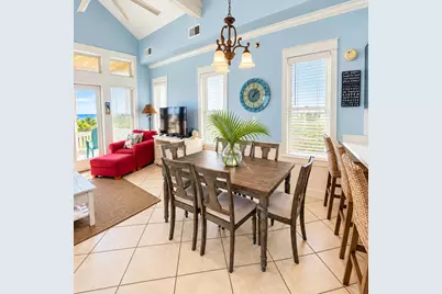 252 E Gorrie Dr, Saint George Island, FL 32328 - Photo 9
