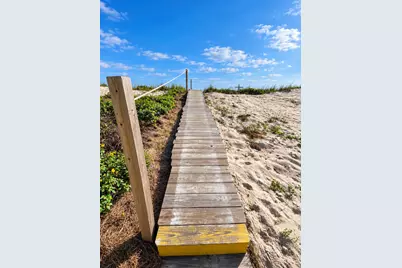 252 E Gorrie Dr, Saint George Island, FL 32328 - Photo 23