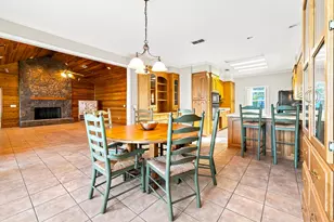 79 S Bay Shore Dr, Eastpoint, FL 32328 - Photo 17