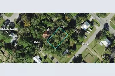 163 13th St, Apalachicola, FL 32320 - Photo 1