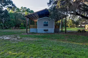 140 Jeffie Tucker Rd, Eastpoint, FL 32328 - Photo 13