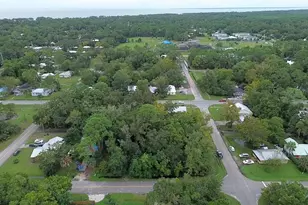178 11th St, Apalachicola, FL 32320 - Photo 17