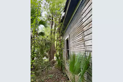 178 11th St, Apalachicola, FL 32320 - Photo 9