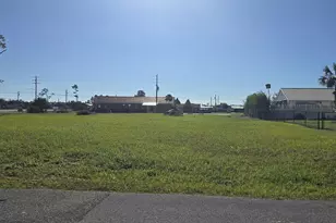 424 Texas Dr, Mexico Beach, FL 32456 - Photo 1