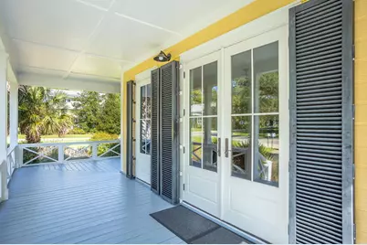 117 8th St, Apalachicola, FL 32320 - Photo 3