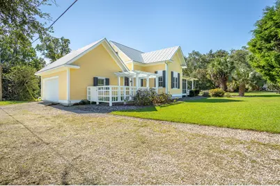 117 8th St, Apalachicola, FL 32320 - Photo 33
